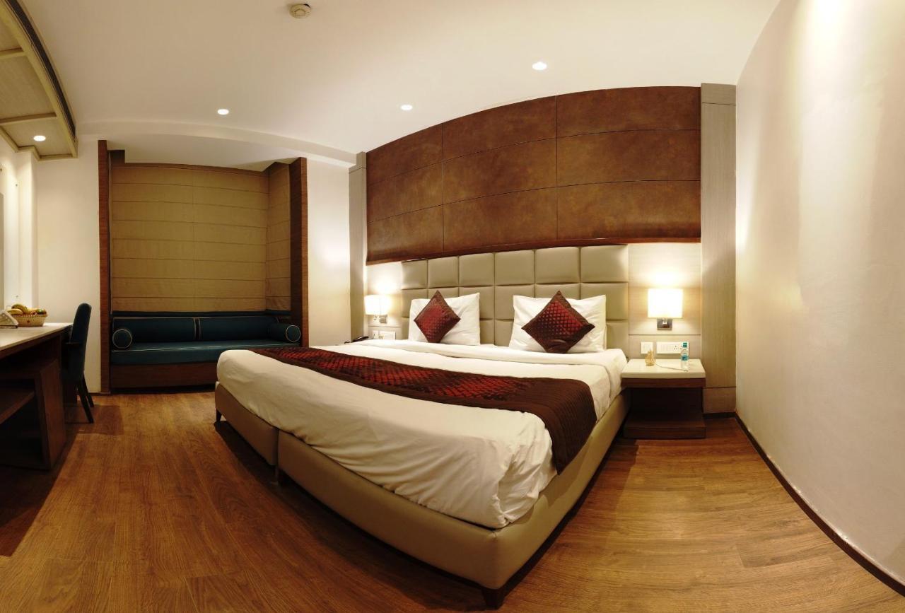 Lemonwood Suites By F9 Hotels - Trivoli Garden Chhatarpur New Delhi Bagian luar foto