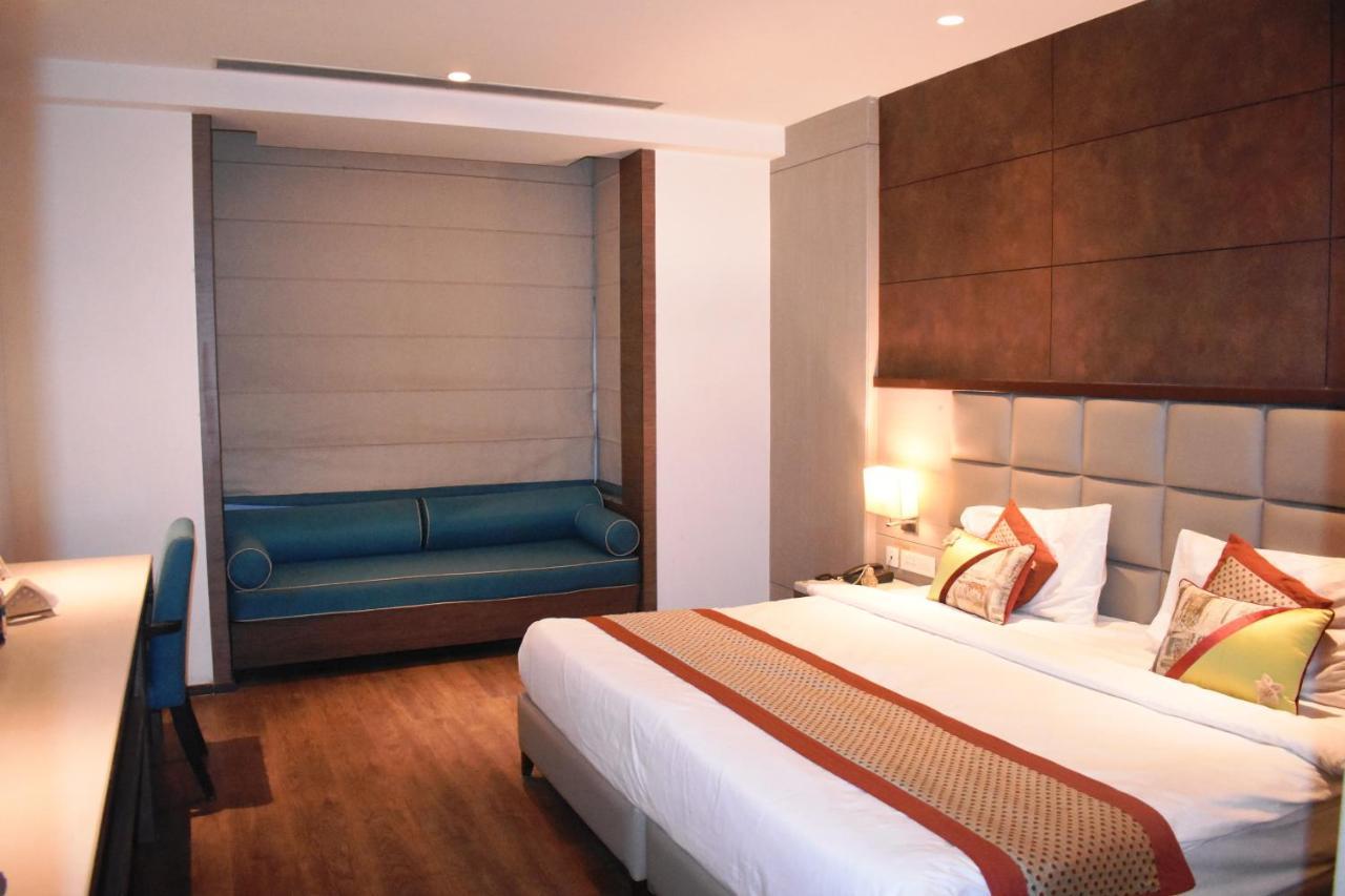 Lemonwood Suites By F9 Hotels - Trivoli Garden Chhatarpur New Delhi Bagian luar foto