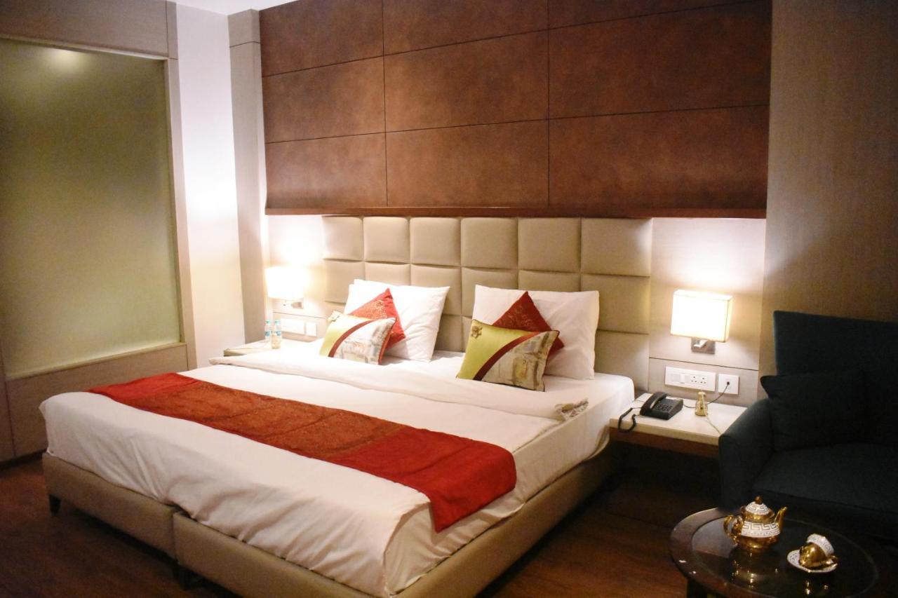 Lemonwood Suites By F9 Hotels - Trivoli Garden Chhatarpur New Delhi Bagian luar foto