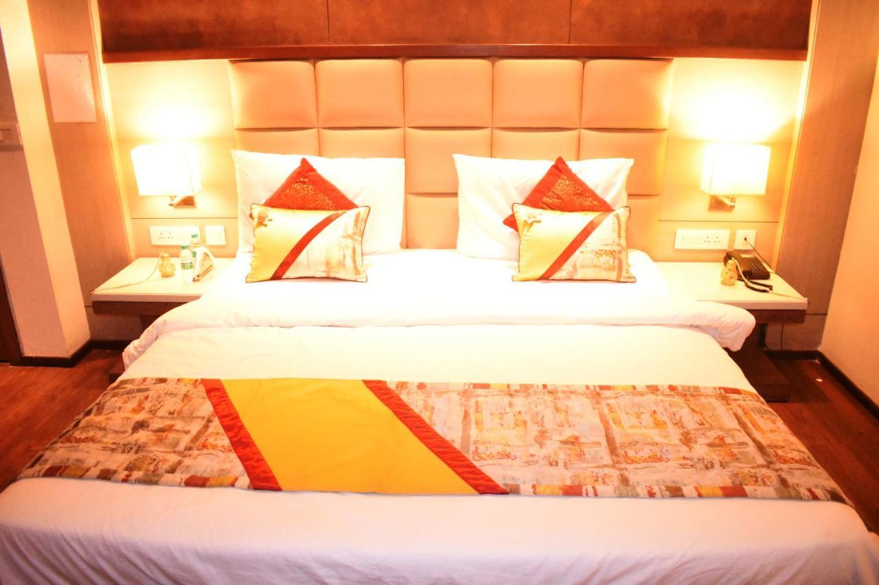 Lemonwood Suites By F9 Hotels - Trivoli Garden Chhatarpur New Delhi Bagian luar foto