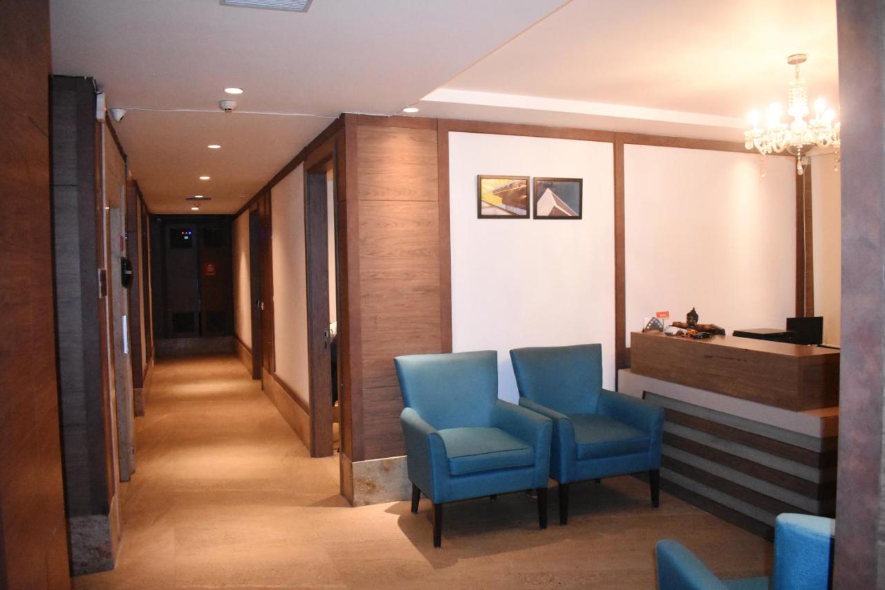 Lemonwood Suites By F9 Hotels - Trivoli Garden Chhatarpur New Delhi Bagian luar foto