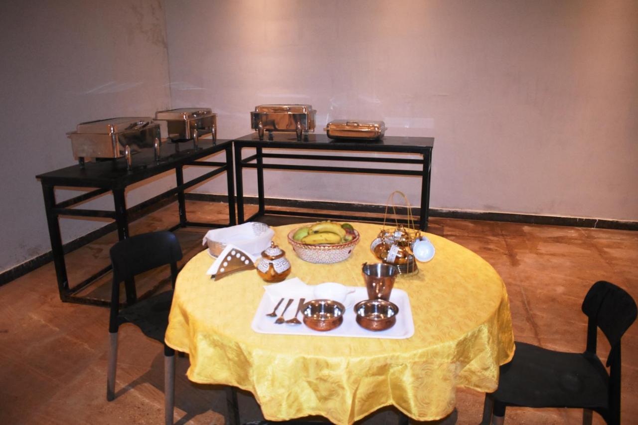 Lemonwood Suites By F9 Hotels - Trivoli Garden Chhatarpur New Delhi Bagian luar foto