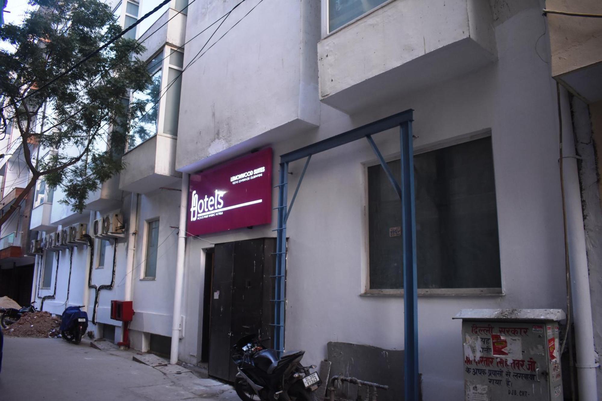 Lemonwood Suites By F9 Hotels - Trivoli Garden Chhatarpur New Delhi Bagian luar foto