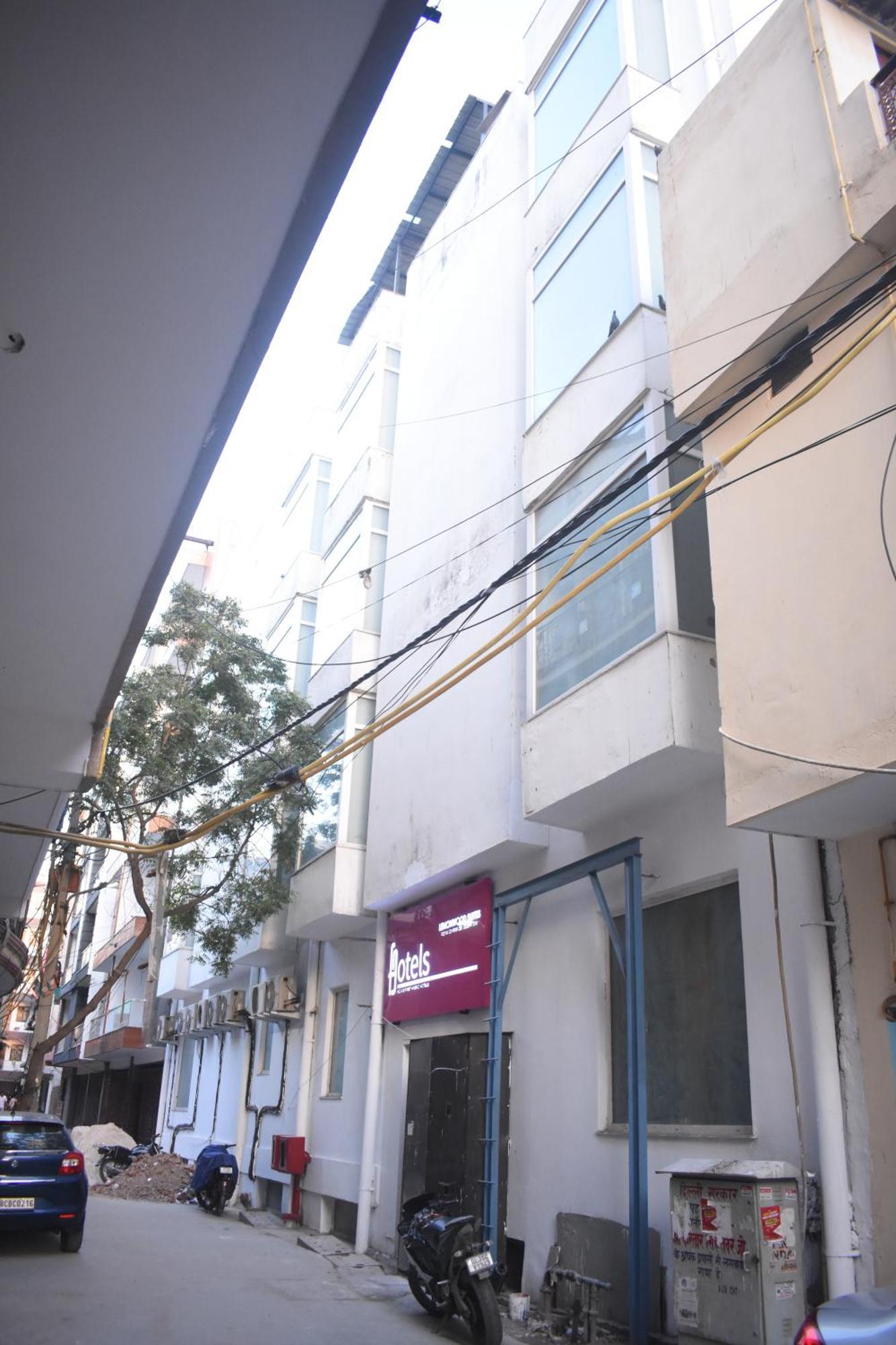 Lemonwood Suites By F9 Hotels - Trivoli Garden Chhatarpur New Delhi Bagian luar foto
