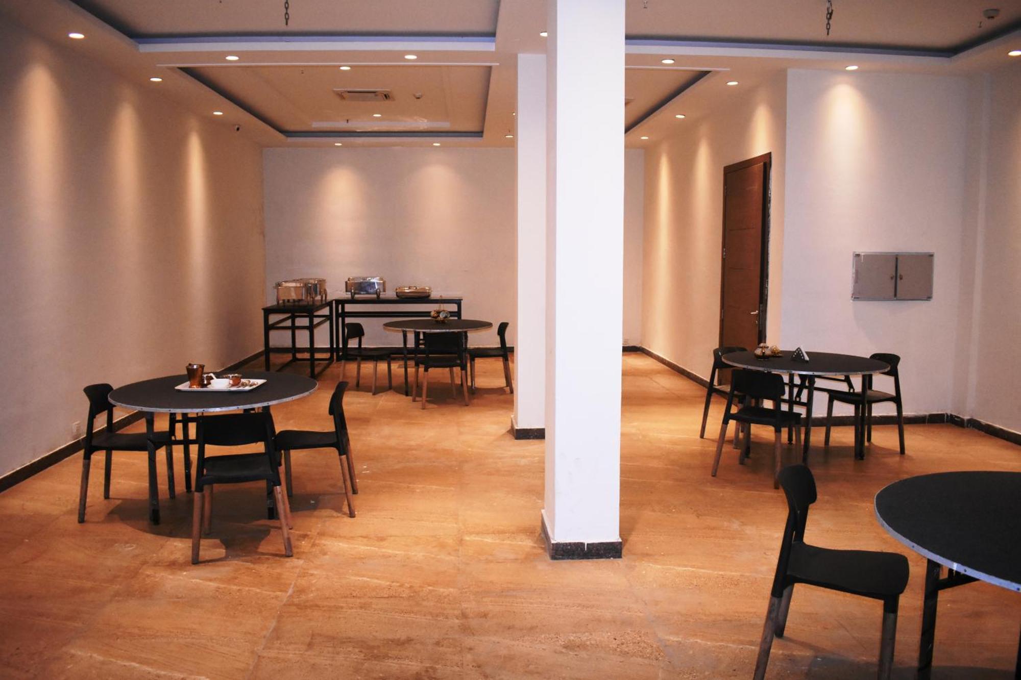 Lemonwood Suites By F9 Hotels - Trivoli Garden Chhatarpur New Delhi Bagian luar foto
