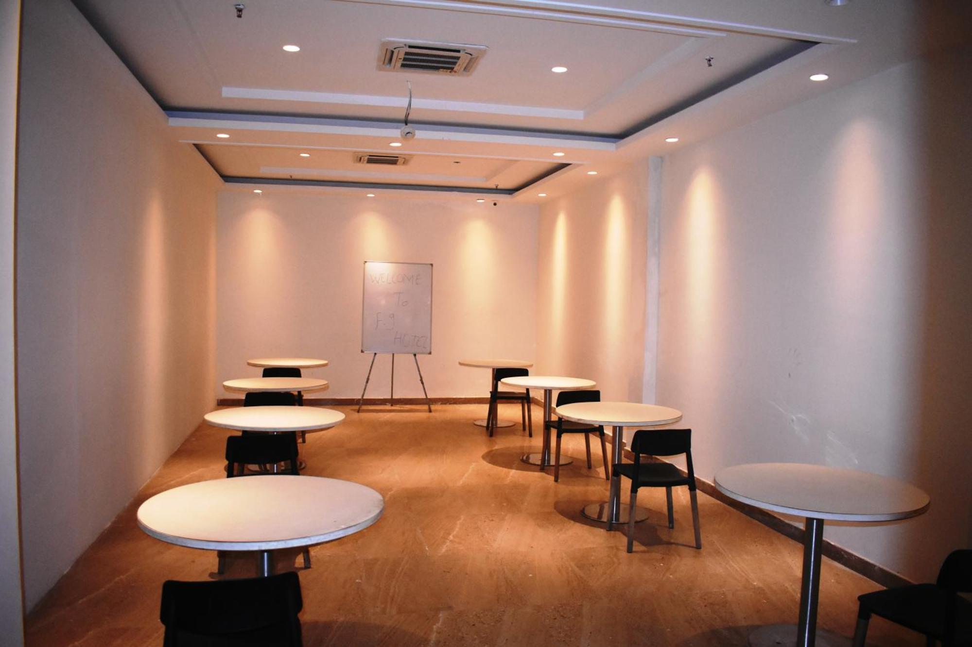 Lemonwood Suites By F9 Hotels - Trivoli Garden Chhatarpur New Delhi Bagian luar foto