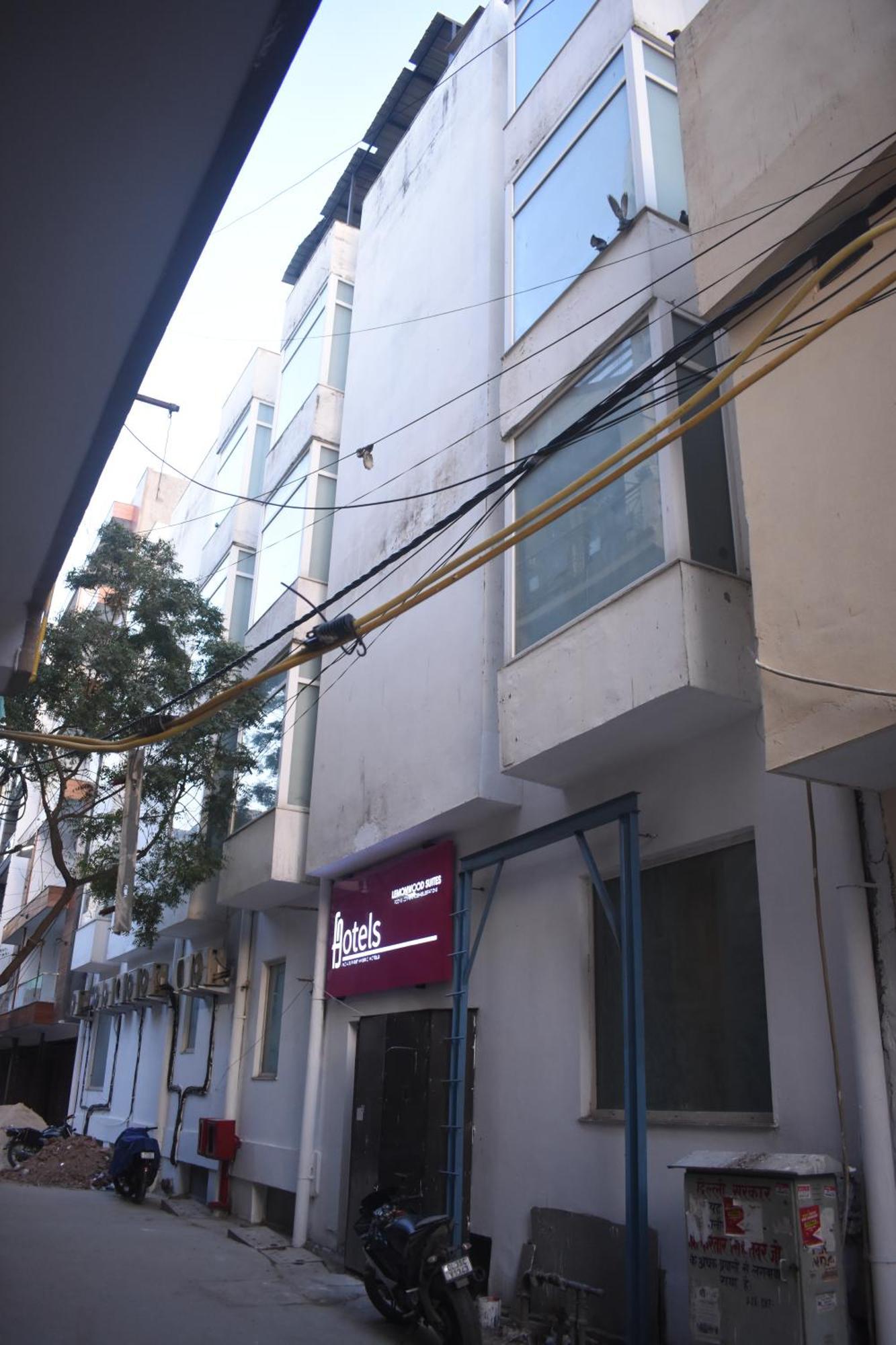 Lemonwood Suites By F9 Hotels - Trivoli Garden Chhatarpur New Delhi Bagian luar foto